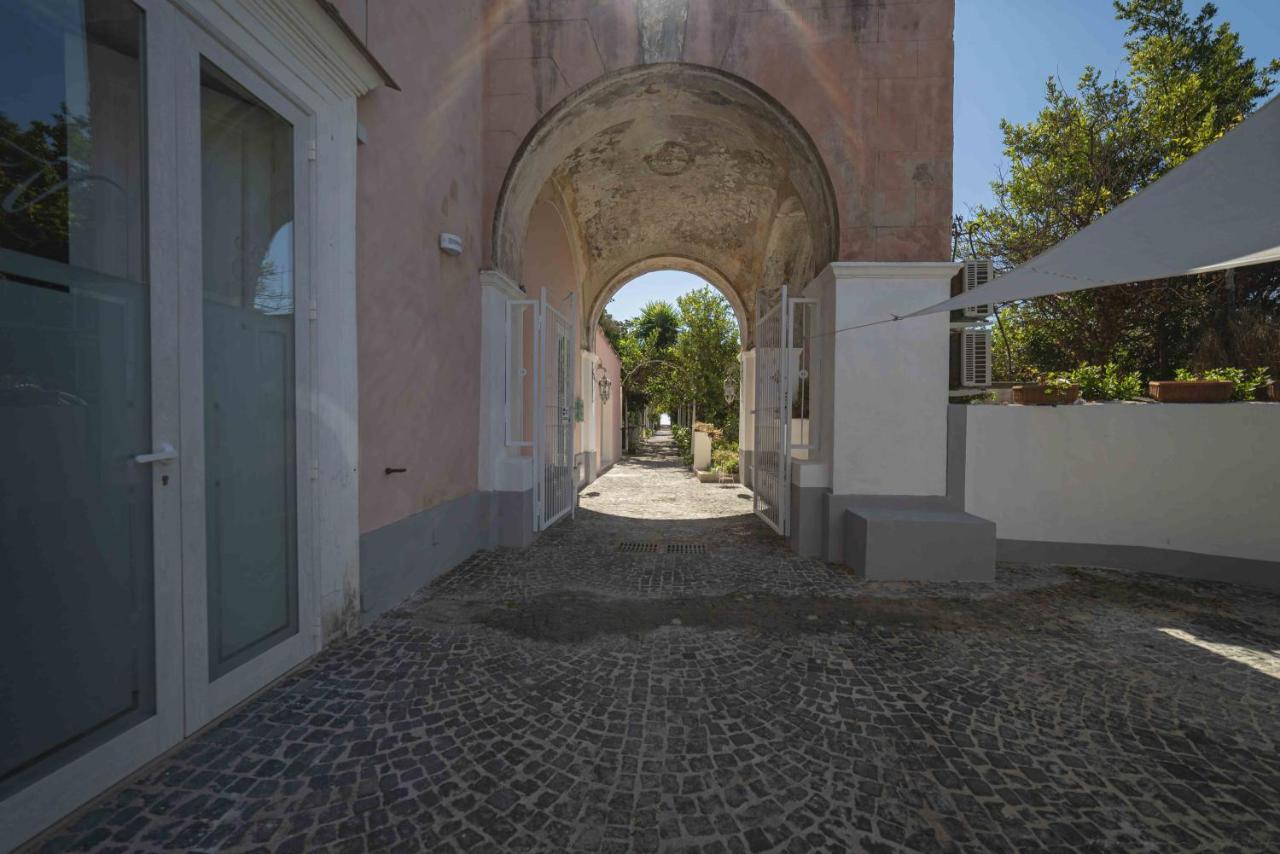 La Poetica In Villa Eldorado Procida Exterior foto