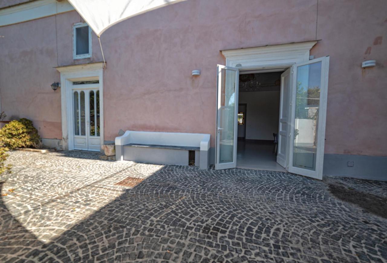 La Poetica In Villa Eldorado Procida Exterior foto